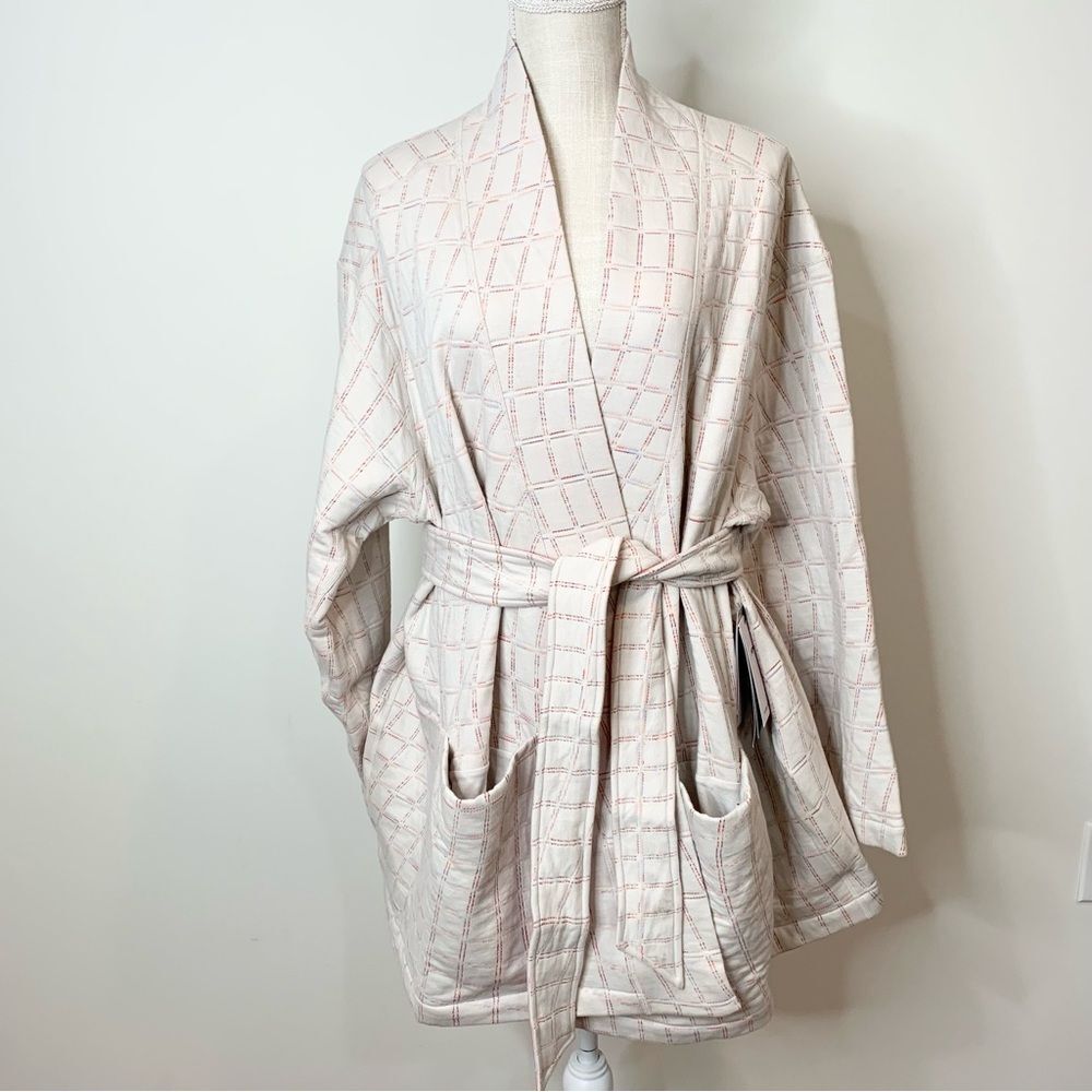NWT Nike Yoga Therma-FIT Luxe Women's Jacquard Reversible Wrap Sweathshirt 1X